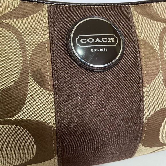 🌸 COACH handbag🌸 - Picture 3 of 16